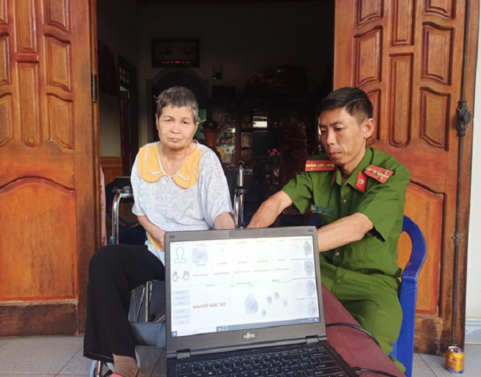 Công An huyện Ea H’Leo cấp căn cước công dân xuyên suốt dịp nghỉ lễ Giỗ Tổ Hùng Vương, 30/4 và 01/5/2023